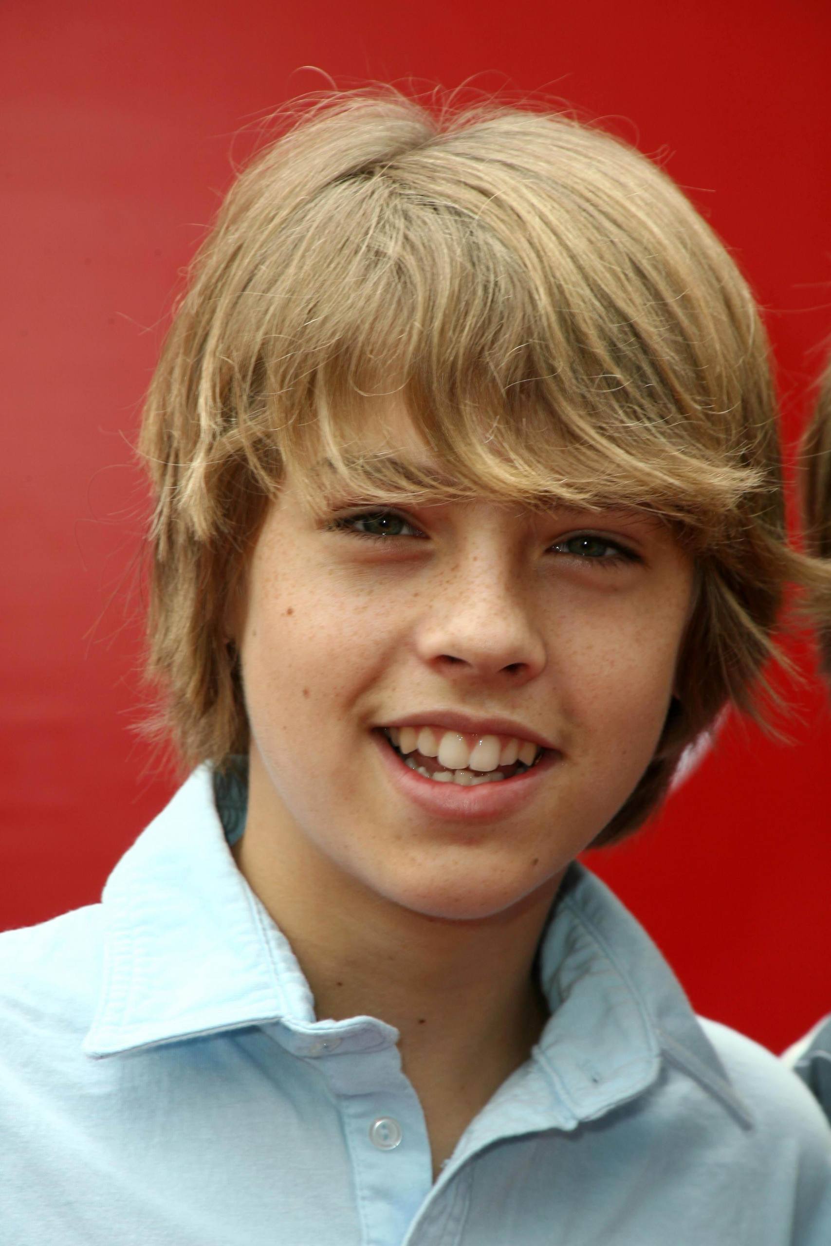 Dylan-Cole-Sprouse-Variety-s-Power-of-Youth-04-Oct-2008-the-sprouse-brothers-30980616-1707-2560.jpg