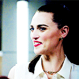 tumblr_ogbf26JVq01qii97qo4_r1_250.gif