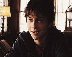 tumblr_mv7cbgdumW1sqwd3yo3_250.gif
