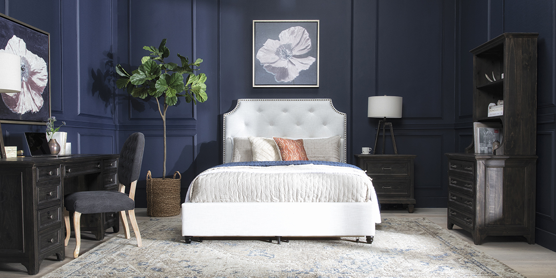 traditional_bedroom_255543_2.jpg