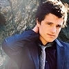 Josh-josh-hutcherson-7377102-100-100.jpg