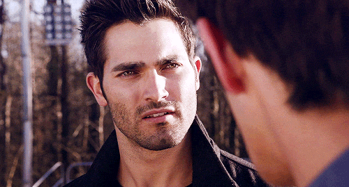 tylerhoechlin_eyebrows.gif