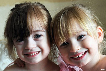 twin_girls_450x300.jpg