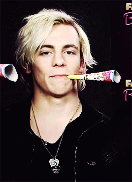 54d5ee4923a8b93a4e31d470c5d56a82.gif