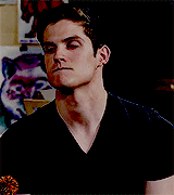 tumblr_n4m4ehXEY11qk9xv2o4_250.gif