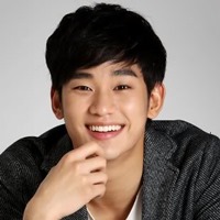 1396423001-kim-soo-hyun-av.jpg