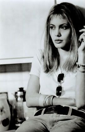 Angelina-Jolie---Girl-Interrupted--.jpg