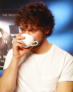 tumblr_n2pe8c7fKG1t2t478o2_r1_250.gif