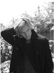 pettyfer-1.jpg