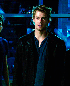 tumblr_muqbkk4abx1qi8oc5o2_250.gif