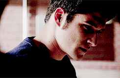 tumblr_n3r1x5dmSc1r5uehlo2_250.gif
