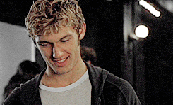 tumblr_nijlk5dRCW1rjklepo6_250.gif