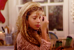 tumblr_lr0x0revYm1qa4llno3_250.gif