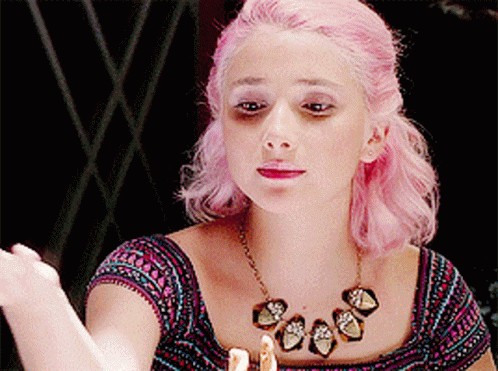amanda-arcuri-cute.gif