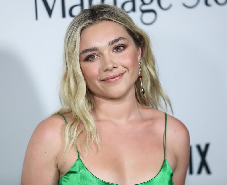 florence-pugh-at-marriage-story-premiere-1575975536-view-0.jpg